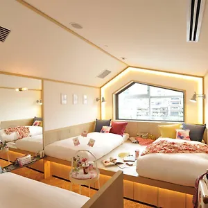 Hostal Cafetel Sanjo For Ladies, Kioto