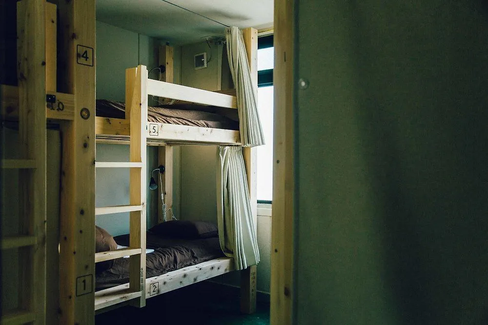 Len Kyoto Kawaramachi Hostel